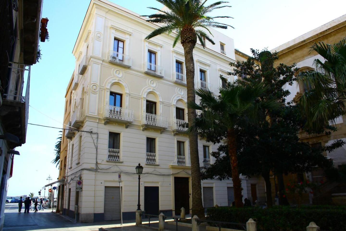 Casinadellepalme Appartamento In Centro Zona Porto Trapani Exteriör bild